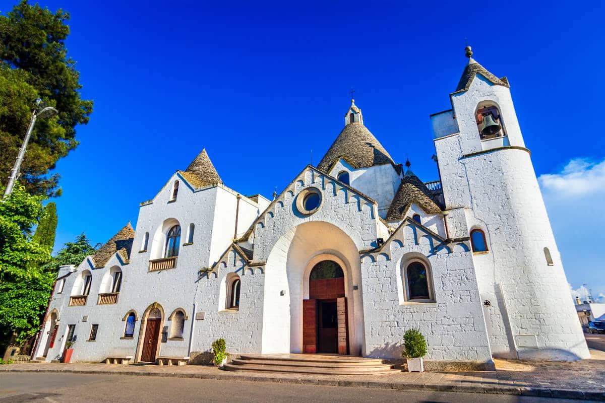 chiesa sant antonio trullo alberobello